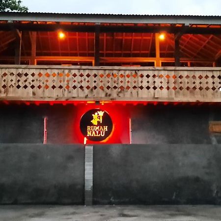 Rumah Nalu Surf Camp Krui Buitenkant foto