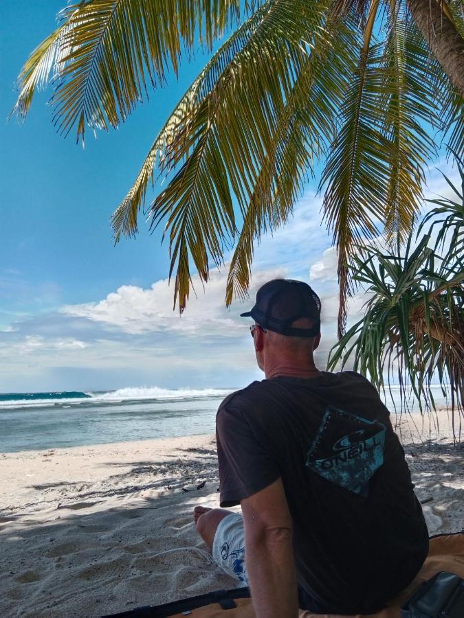Rumah Nalu Surf Camp Krui Buitenkant foto