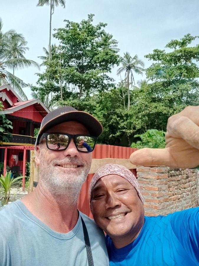 Rumah Nalu Surf Camp Krui Buitenkant foto